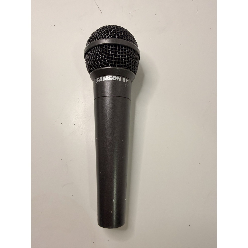 Samson R11 Dynamic Handheld Microphone XLR Used